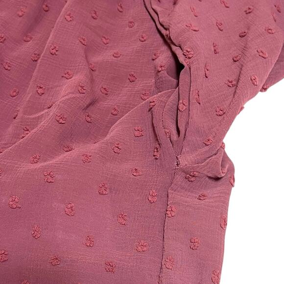 Beacon Apparel SMALL Shiloh Clipdot Blouse - Stitch Fix Embroider Dot Tab Sleeve - Picture 8 of 12